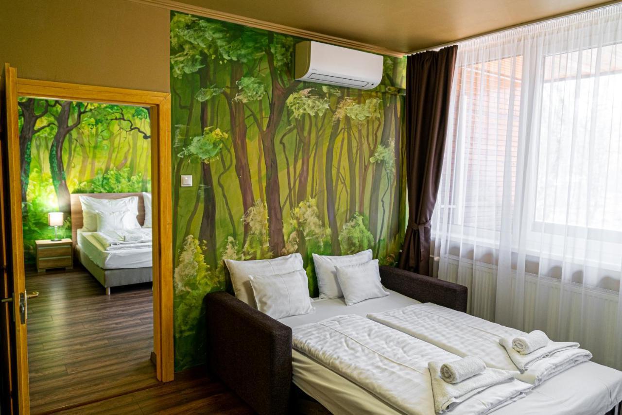 Ozoon Hotel Nyíregyháza Esterno foto